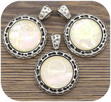 1pc Approx. 30x22mm Freshwater Shell (Dyed/Assembled) Round Pendant, White/Antique Silver