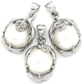 1pc Approx. 19.5x13mm Freshwater Pearl & Brass Floral Oval Pendant, Silver