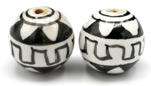 2pc Approx. 15.5mm Hand-Painted Porcelain Geometric-Pattern Round Beads, Black/White