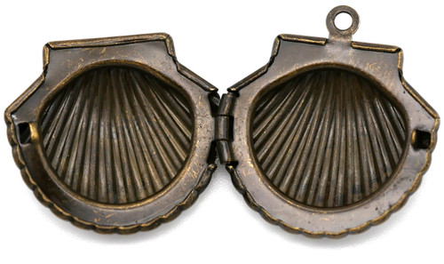 23x22mm Brass Shell Locket Pendant, Antique Bronze