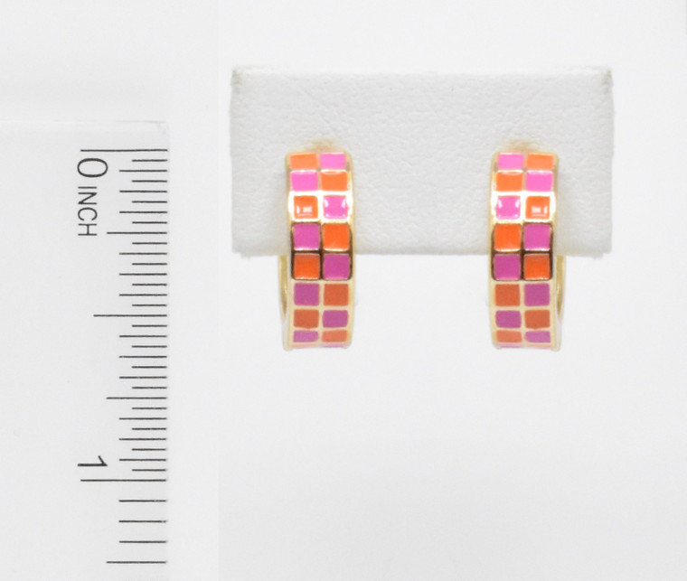 Enamel color grid huggie earring