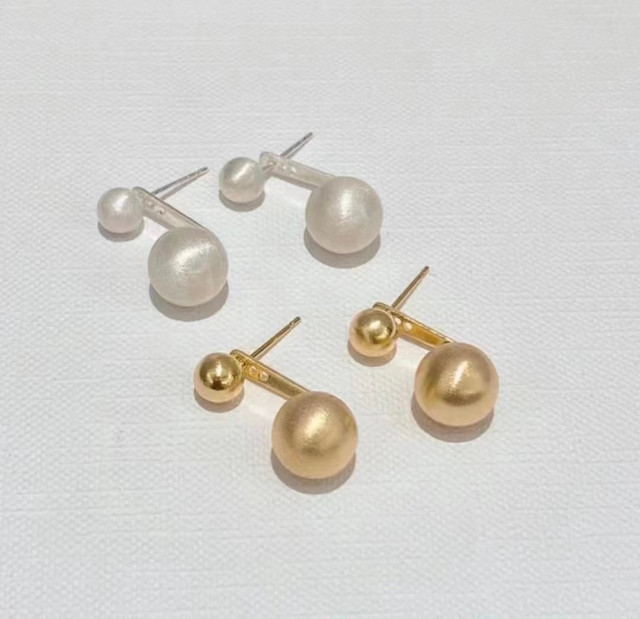 Matte scratched metal double ball post back earring