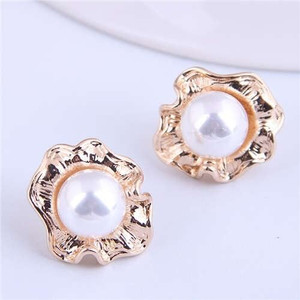 Pearl Inlaid Korean Style Golden Flower Design Women Stud Earrings A392-fear5963 Pearl Inlaid Korean Style Golden Flower Design Women Stud Earrings A392-fear5963