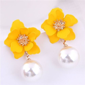 Yellow Flower with Dangling Pearl Fashion Women Costume Earrings A392-fear3672 Yellow Flower with Dangling Pearl Fashion Women Costume Earrings A392-fear3672