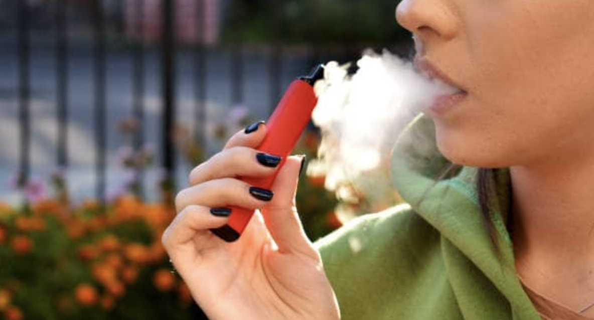 Exploring the Role of Disposable Vapes in the Fight Against Smoking