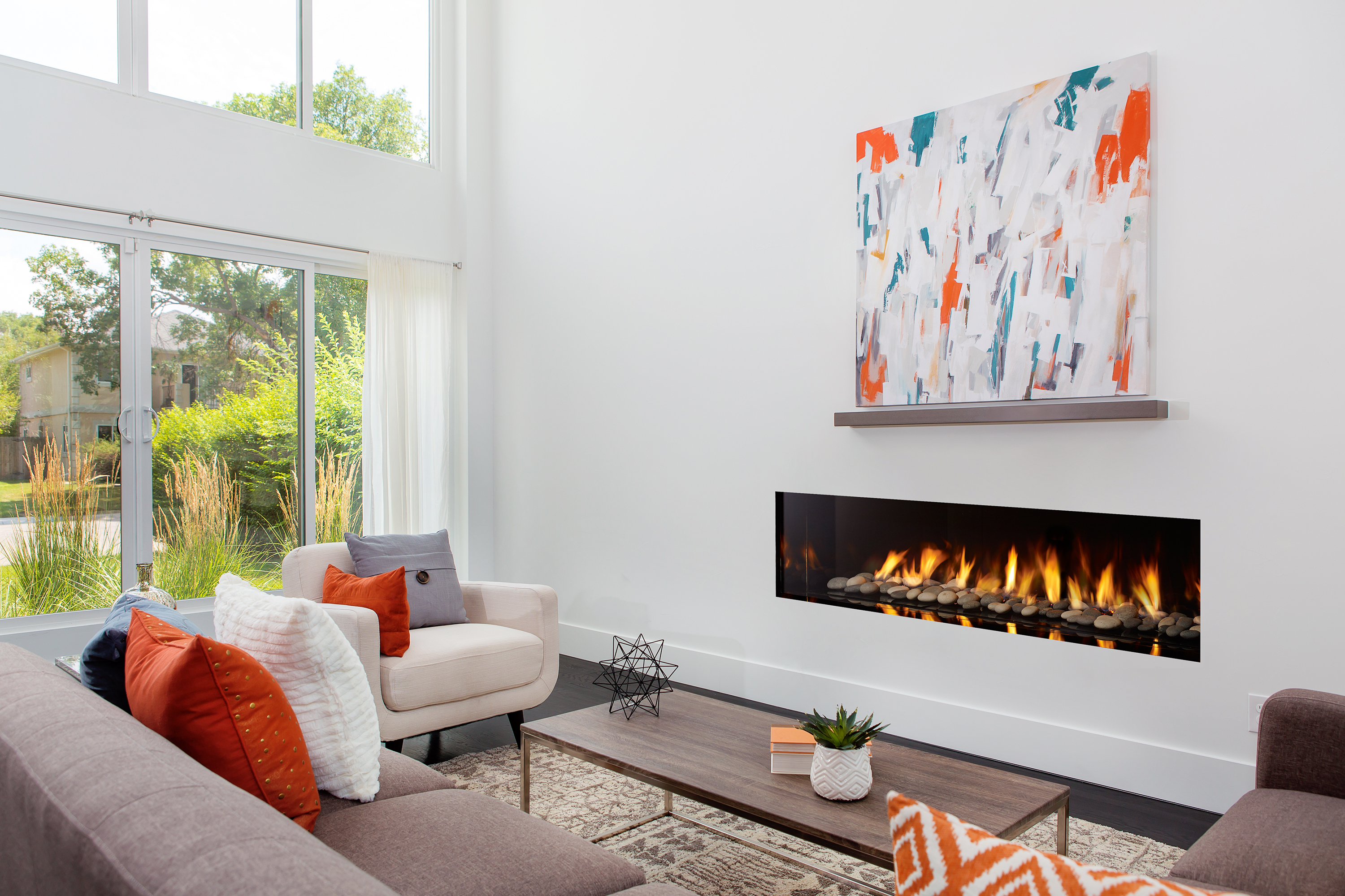 Regency City Series linear gas fireplace in a modern Connecticut home