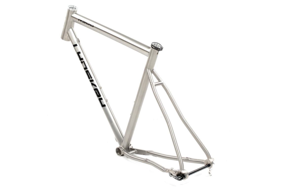 Side view of R500 Disc Road Frame Angle-3 