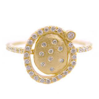 Huan Wang's Marigold Diamond Chip Ring | Yellow Gold | Diamonds 