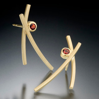 X Earrings from Ilene Schwartz | 19 Karat Yellow Gold and Garnets | Fine Art Jewelry