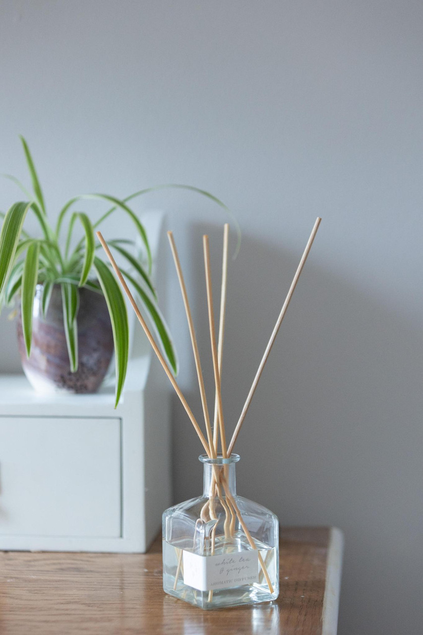 Reed Diffuser White Tea & Ginger - Thumbnail 3