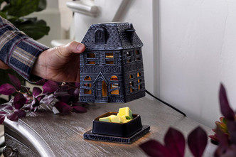 wax warmer ILLUMINATION HAUNTED MANSION