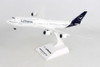 Skymarks Lufthansa Boeing 747-8i D-ABYA Scale 1/200 SKR1040