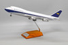 JC Wings 1/200 Boeing 747-136 British Airways G-AWNI in classic BOAC colours with display stand model aircraft