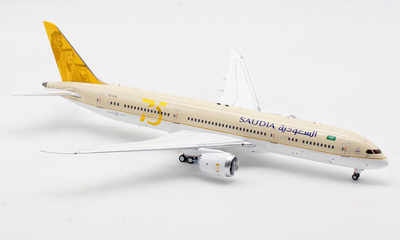 Inflight 200 Saudi Arabian Airlines Boeing 787-9 Dreamliner HZ-ARE with  stand Scale 1/200 IF789SV1221