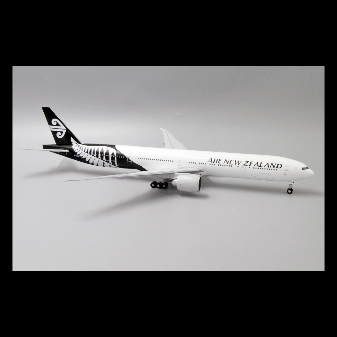 ニュージーランド航空　B777-300ER 1:200 JCWINGS JC Wings Air New Zealand Boeing 777-300ER ZK-OKM Scale 1/200 XX2304