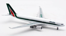 Inflight 200 Alitalia Airbus A330-200 EI-EJI with stand Scale 1/200 IF332AZA0519