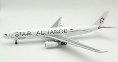 WB Models Singapore Star Alliance Airbus A330-343 9V-STU With Stand Scale 1/200 WB-A330-3-012