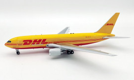 Inflight 200 DHL / Atlas Air Boeing 767-200 N651GT with stand Scale 1/200 IF762DHL651