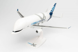 Herpa Snap-fit Airbus Beluga Airbus A330-743L XL F-WBXL Scale 1/200 613286