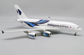 JC Wings Malaysia Airlines Airbus A380 9M-MNB With Stand Scale 1/200 XX20057