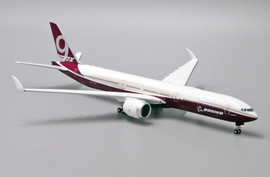 JC Wings Boeing House Colour Boeing 777-9X  Folded Wingtip Version  Scale 1/400 LH4126X