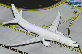 Gemini Macs Boeing 737-800 P-8 Poseidon Royal Air Force, RAF ZP806 Scale 1/400 GMRAF136