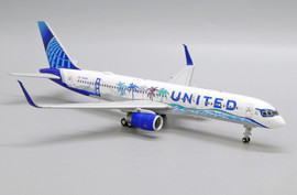 JC Wings United Airlines 'Her Art Here' - California Livery Boeing 757-200 N14106 with stand Scale 1/200 JCLH2268
