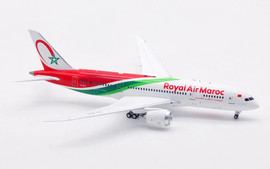 Inflight 200 Royal Air Maroc Boeing 787-8 Dreamliner CN-RGC With Stand Scale 1/200 IF788CN0625