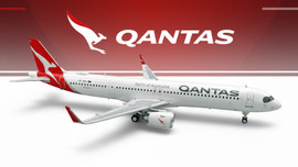 Inflight 200 Qantas Airbus A321neo VH-OGA With Stand Scale 1/200 IF321QF0525