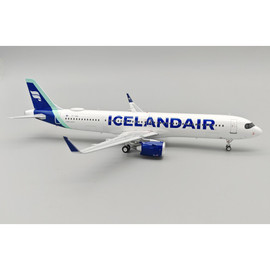 IF321MF0725 - 1/200 ICELANDAIR AIRBUS A321-271NXTF-IAB WITH STAND LTD 96 MODELS IF321MF0725 - 1/200 ICELANDAIR AIRBUS A321-271NXTF-IAB WITH STAND LTD 96 MODELS