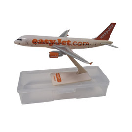 Snap-fit Model easyjet Old Colours Scale 1/200 EJA320 Snap-fit Model easyjet Old Colours Scale 1/200 EJA320