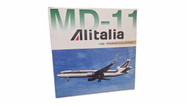 Dragon Wings 1/400 McDonnell Douglas MD-11 Alitalia pre-loved model aircraft