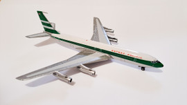 AeroClassics Cathay Pacific Boeing 707-300 VR-HGQ in classic Cathay Pacific livery, scale 1/400.