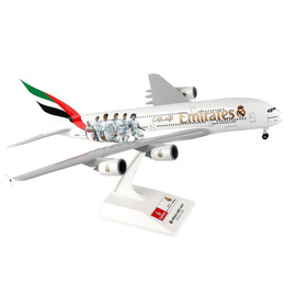 SkyMarks 1:200 Airbus A380 Emirates A6-EOA Real Madrid Livery Model Aircraft