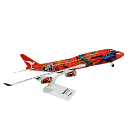 SkyMarks 1:200 Boeing 747-400 Qantas VH-OBJ Wunala Dreaming Model Aircraft