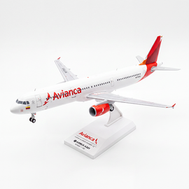 Skymarks Avianca Airbus A321-200 N570AV 1/150 model with landing gear SKR801