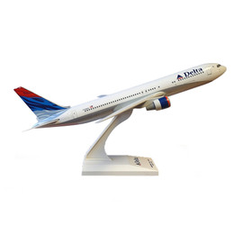 Sky Marks 1/200 Boeing 767-300 Delta Air Lines SKR123 snap-fit model aircraft