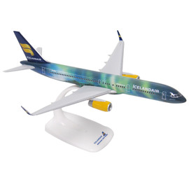 Icelandair Boeing 757-200 Hekla Aurora by PPC Models in 1:200 scale. A colourful Northern Lights special livery for your aircraft model collection.