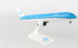 Skymarks KLM Boeing 787-9 with Gear Scale 1/200 SKR945