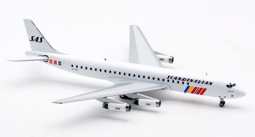 Inflight 200 Scandinavian SAS DC-8 Series 62 SE-DBG with stand Scale 1/200 IF862SK0919