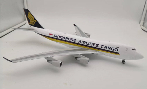 WB Models Singapore airlines Boeing 747-412F-SCD 9V-SFQ Scale 1/200 WB7474059