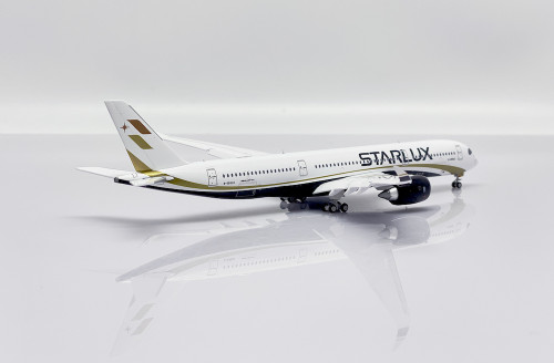 JC Wings Airbus A350-900 Starlux Airlines B-58502 Flaps Down Scale 1/400 EW4359008A