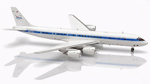 Inflight 200 NASA Douglas DC-8-72 N717NA With stand  144 Models Worldwide Scale 1/200 IF872NASA04