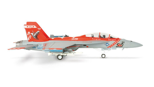Herpa Wings VFA-102 Diamondbacks F/A-18F "Super Hornet" 50th Anniversary Scale 1/200 551655