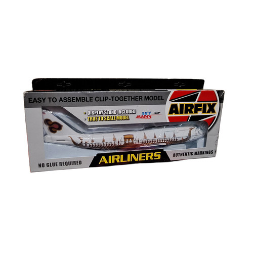 Skymarks 1/200 Boeing 747-400 Thai Airways HS-TGJ SKR291 display model aircraft.