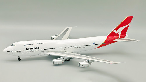 Inflight200 1:200 scale Qantas Boeing 747-338 diecast classic jumbo jet model registration VH-EBX with display stand
