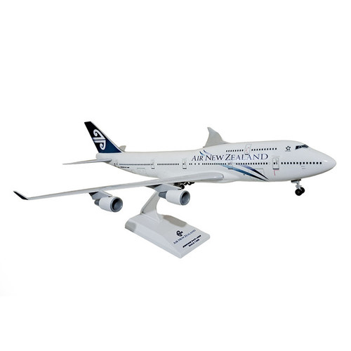 SkyMarks 1:200 Boeing 747-400 Air New Zealand ZK-MBU Model Aircraft