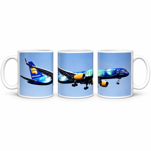 Past Wings & Future Skies Icelandair Boeing 757-200 TF-FIU Hekla Aurora 11oz aviation mug