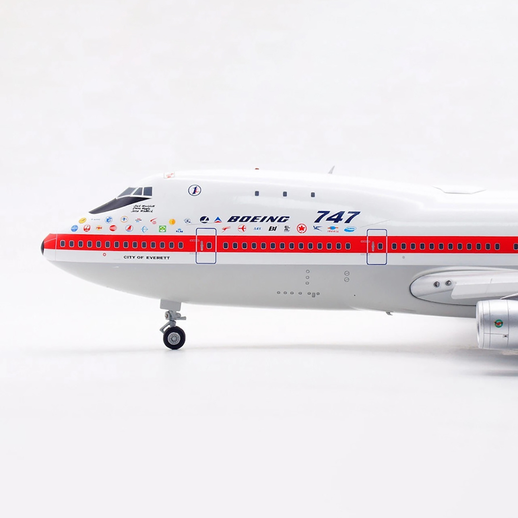 The very first 747 in a 1/200 and diecast