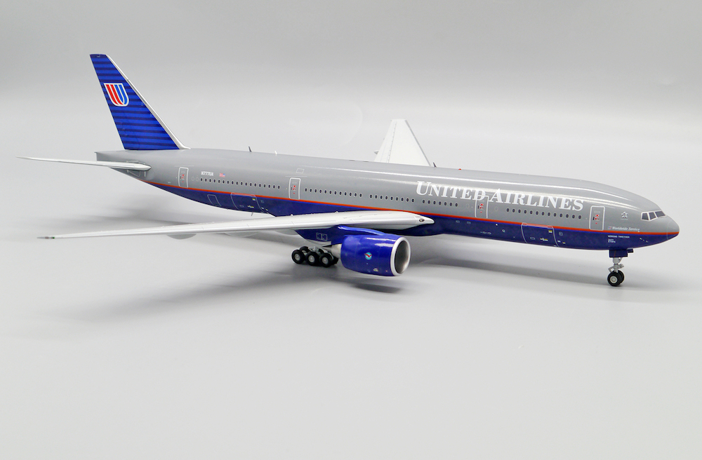 JC Wings United Airlines "Battleship" First Commercial Flight of 777 Boeing 777-200 N777UA Scale 1/200 XX20155